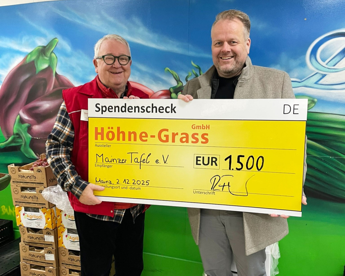 Übergabe eines 1.500‑Euro‑Spendenschecks von Höhne‑Grass an die Mainzer Tafel e. V.