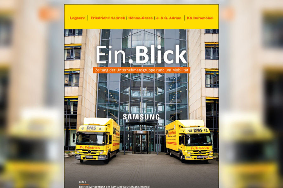 Titelbild der Unternehmenszeitung „Ein.Blick“ mit zwei gelben Umzugs-Lkw vor dem Samsung-Gebäude.