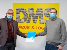 Ralf Knoll und Oliver Gerheim bei der Übergabe der Crefozert-Urkunde